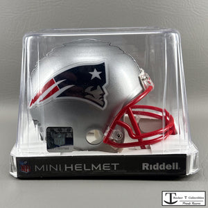 Riddell New England Patriots VSR4 Mini Helmet