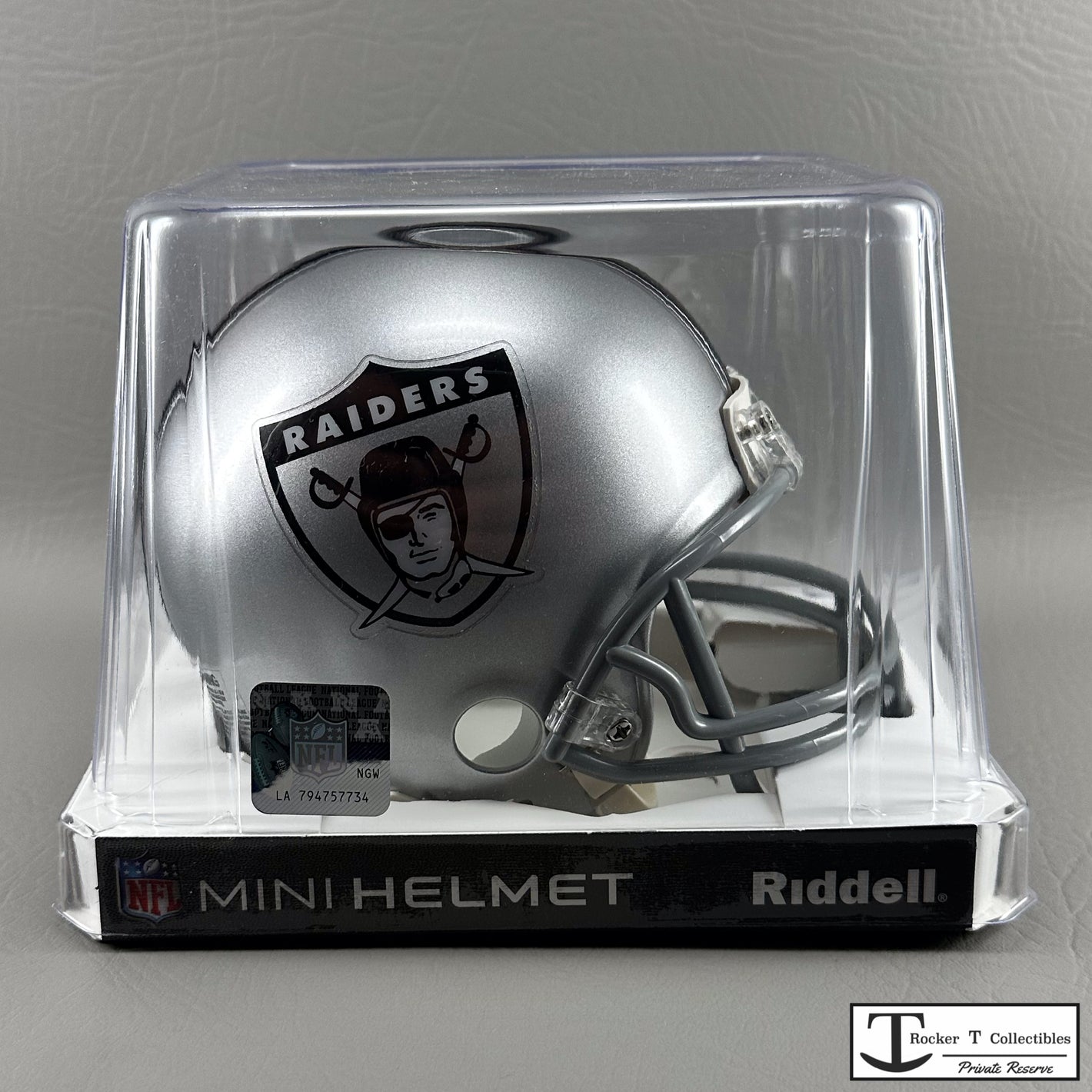 Riddell Oakland Raiders 1963 Throwback VSR4 Mini Helmet